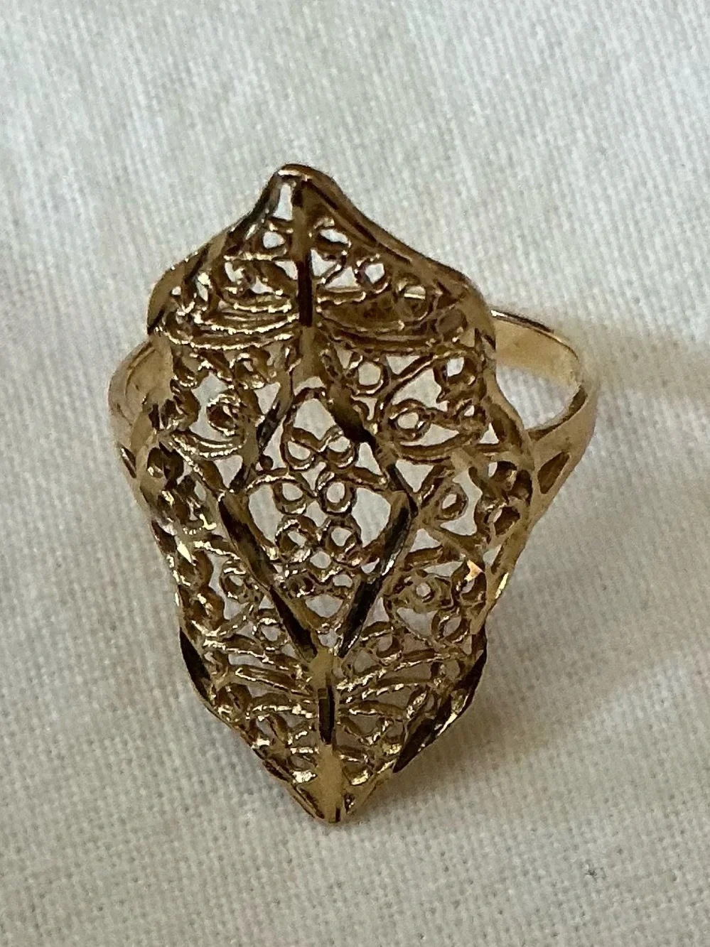 Vintage Italian Fabiani 14K Yellow Gold Filigree Ring Size 7  In Original Box
